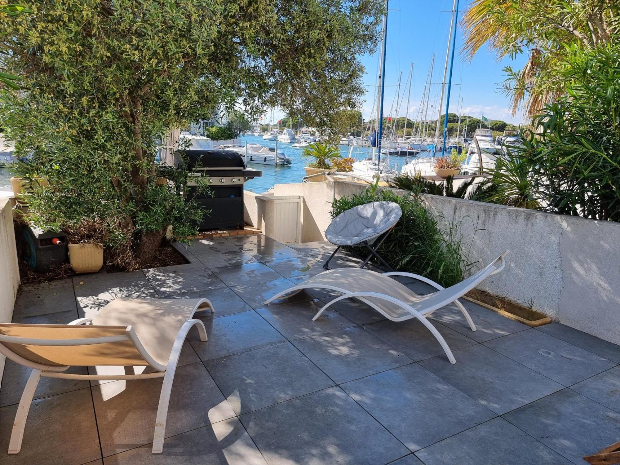 Marina Exceptionnelle - 8 Pers - 120 M2 Vue Mer - Suites Parentales - Cinema - Ponton Le Grau-du-Roi Luaran gambar
